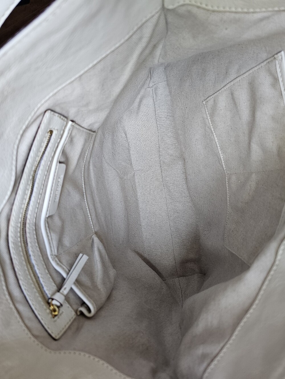 XL Michael Kors White Leather Hobo Studded Bag - Rare - Picture 7 of 7